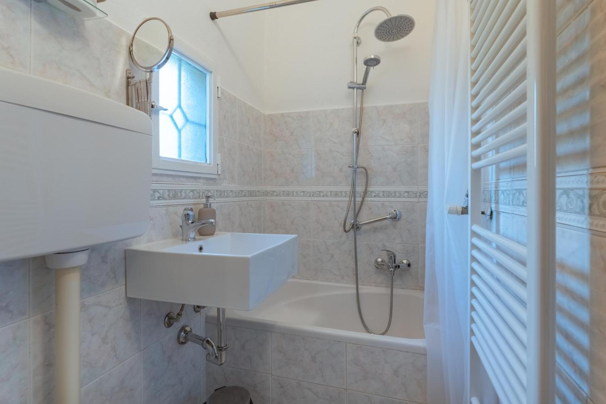 La Bella Vita Bergamo With Free Private Parking Exterior foto